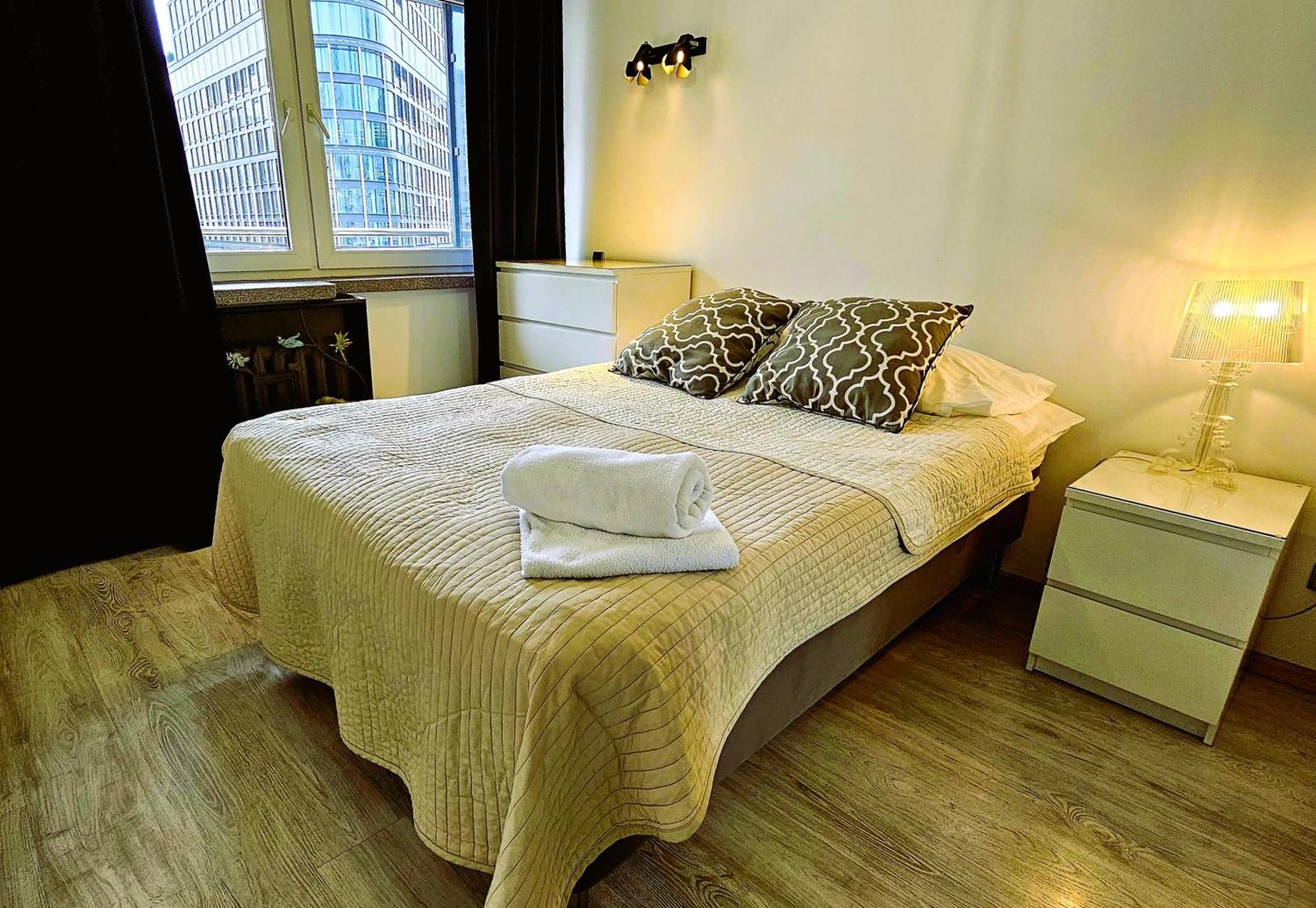 Apartamento Golden View Varsovia Exterior foto